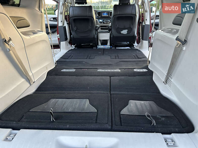 Мінівен Chrysler Voyager 2020 в Жовкві фото 39 Мінівен Chrysler Voyager 2020 в Жовкві