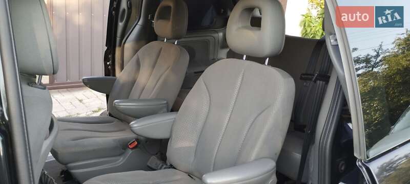 Мінівен Chrysler Voyager 2007 в Дніпрі фото 4 Мінівен Chrysler Voyager 2007 в Дніпрі