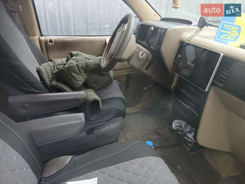 Мінівен Chrysler Voyager 1993 в Києві фото 4 Мінівен Chrysler Voyager 1993 в Києві