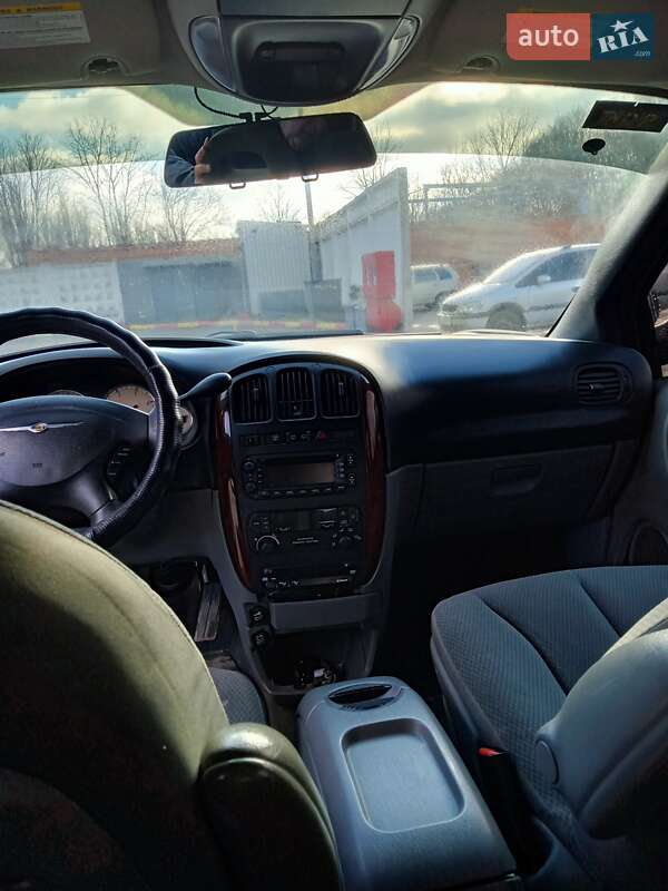 Універсал Chrysler Voyager 2004 в Вінниці