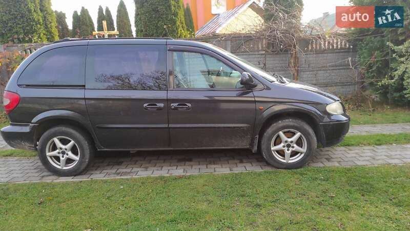 Мінівен Chrysler Voyager 2001 в Рава-Руській