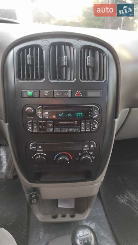Мінівен Chrysler Voyager 2001 в Рава-Руській