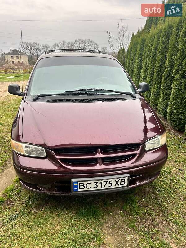 Минивэн Chrysler Voyager 1998 в Судовой Вишне фото Минивэн Chrysler Voyager 1998 в Судовой Вишне