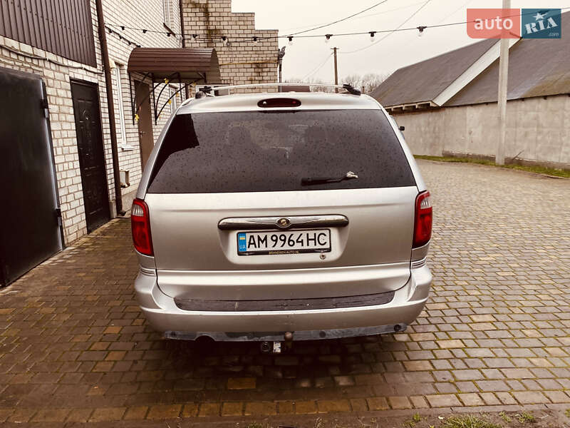 Мінівен Chrysler Voyager 2006 в Житомирі