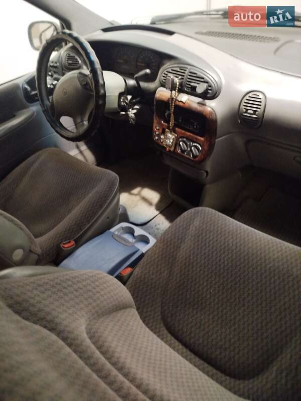 Мінівен Chrysler Voyager 1997 в Києві