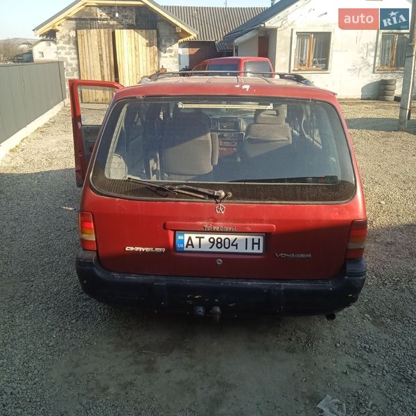 Мінівен Chrysler Voyager 1994 в Івано-Франківську