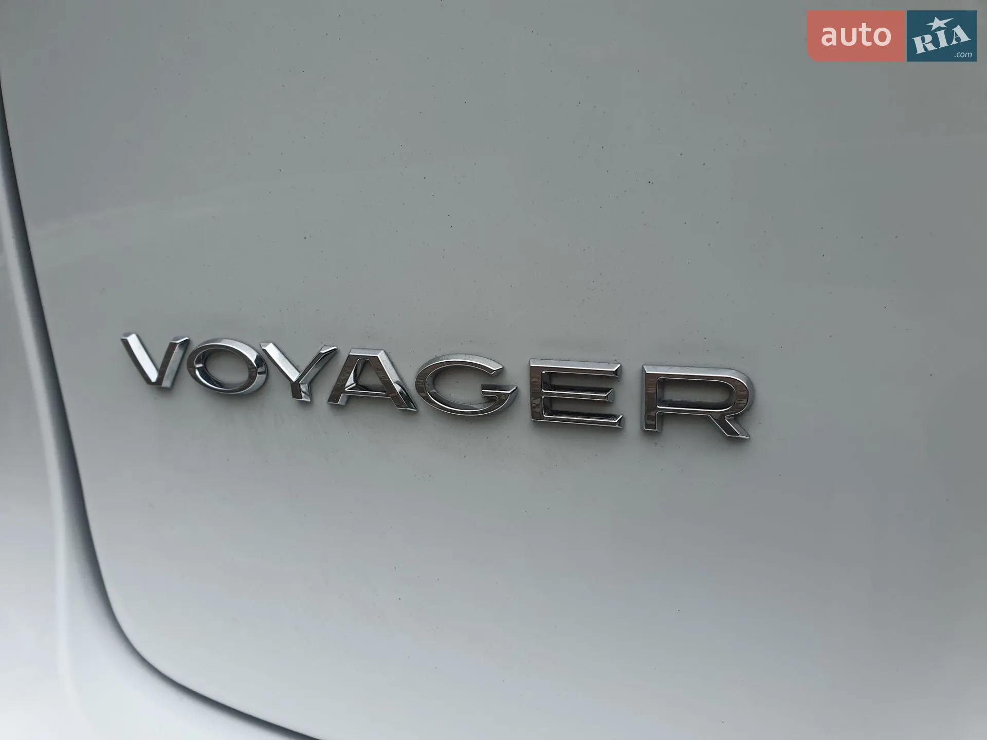2020 Chrysler Voyager - мініатюра 22