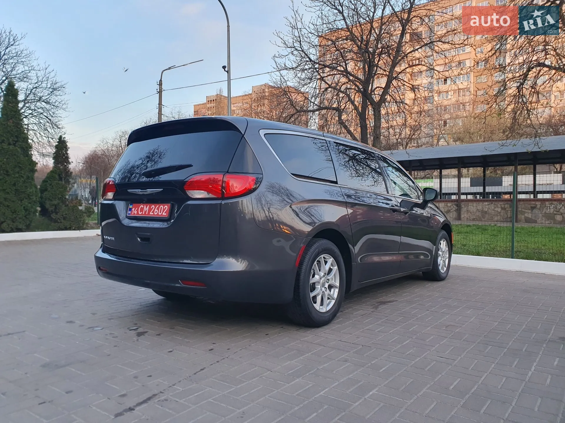 2022 Chrysler Voyager - мініатюра 10