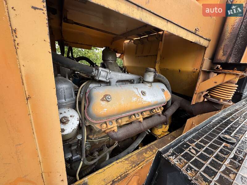 Автогрейдер ЧСДМ ДЗ-98 2005 в Миколаєві