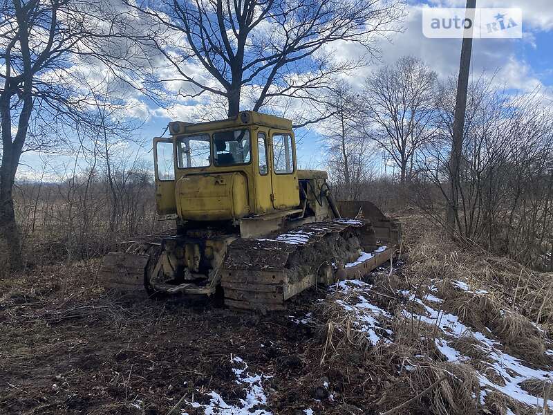 Бульдозер ЧТЗ Т-130 2000 в Стрию