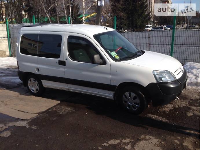 Citroen Berlingo пасс. 2004 года
