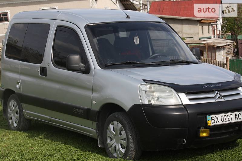 Citroen Berlingo пасс. 2004 года