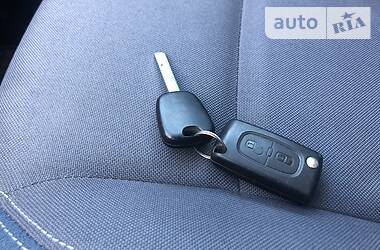 Вантажопасажирський фургон Citroen Berlingo 2012 в 