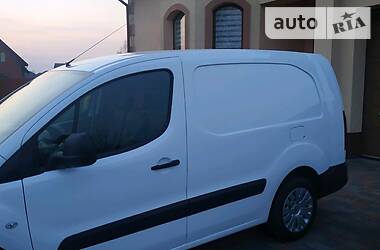 Вантажопасажирський фургон Citroen Berlingo 2015 в 