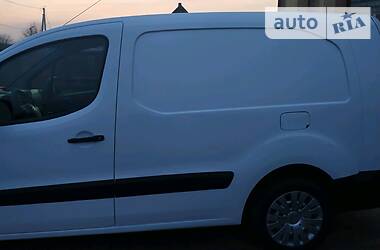 Вантажопасажирський фургон Citroen Berlingo 2015 в 