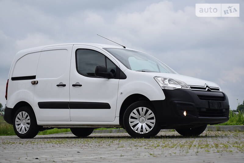 Вантажопасажирський фургон Citroen Berlingo 2015 в Дрогобичі