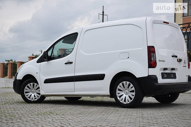 Вантажопасажирський фургон Citroen Berlingo 2015 в Дрогобичі