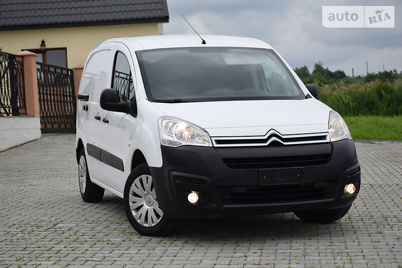 Вантажопасажирський фургон Citroen Berlingo 2015 в Дрогобичі