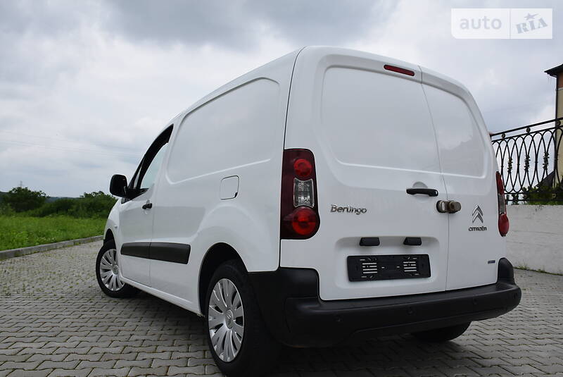 Вантажопасажирський фургон Citroen Berlingo 2015 в Дрогобичі