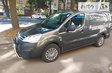 Грузопассажирский фургон Citroen Berlingo 2015 в Ровно