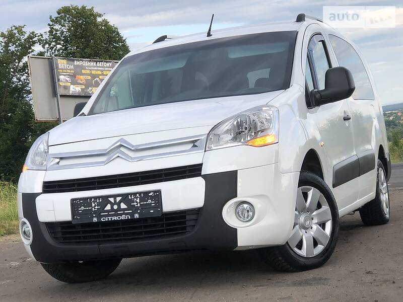 Вантажопасажирський фургон Citroen Berlingo 2011 в Дрогобичі