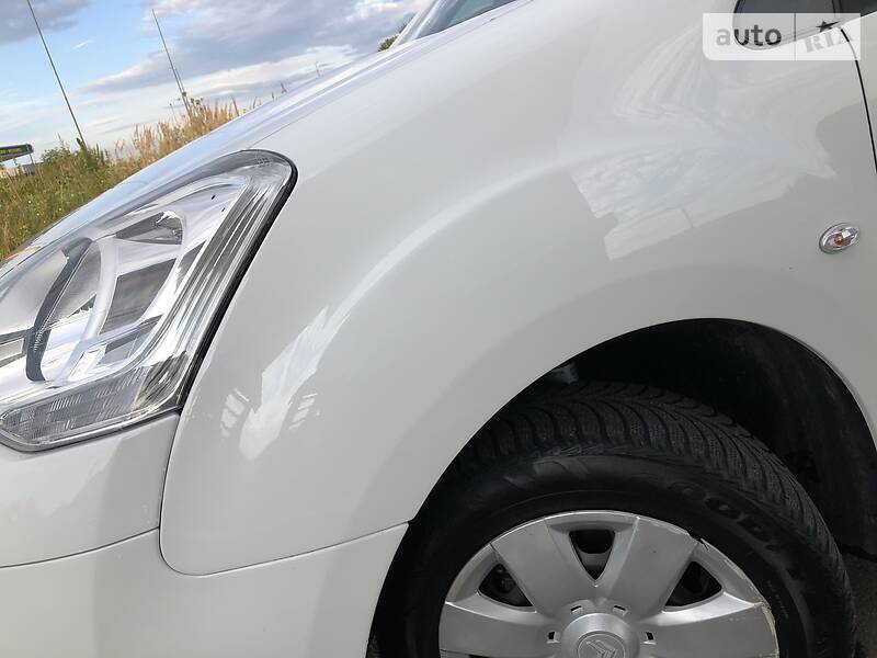 Вантажопасажирський фургон Citroen Berlingo 2011 в Дрогобичі