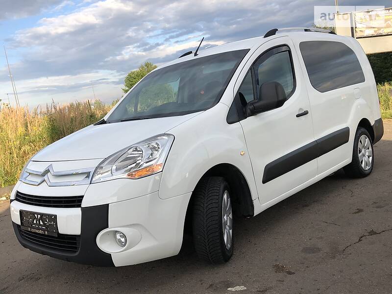 Вантажопасажирський фургон Citroen Berlingo 2011 в Дрогобичі