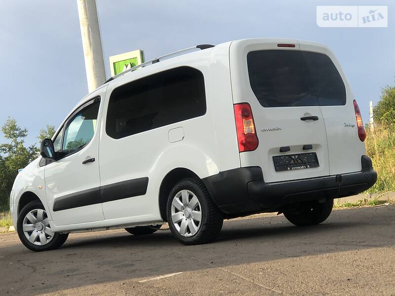 Вантажопасажирський фургон Citroen Berlingo 2011 в Дрогобичі