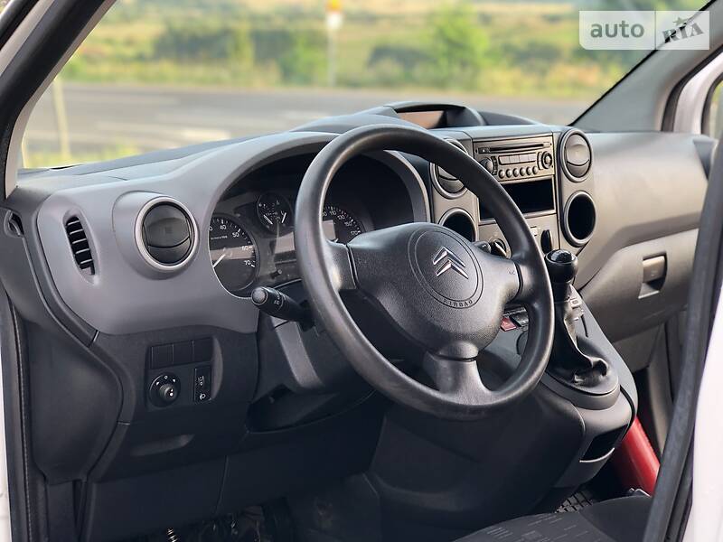 Вантажопасажирський фургон Citroen Berlingo 2011 в Дрогобичі