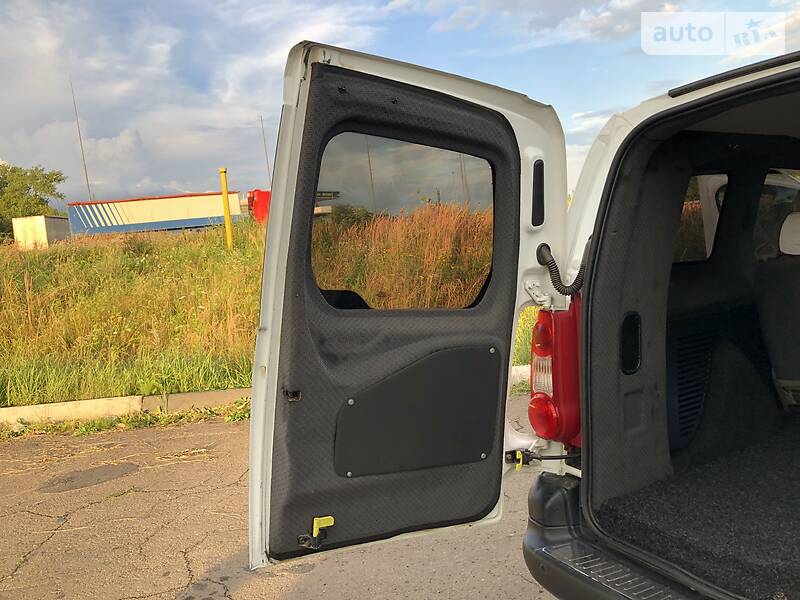 Вантажопасажирський фургон Citroen Berlingo 2011 в Дрогобичі