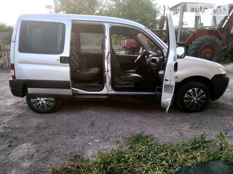 Вантажопасажирський фургон Citroen Berlingo 2005 в Коростені фото 2 Вантажопасажирський фургон Citroen Berlingo 2005 в Коростені