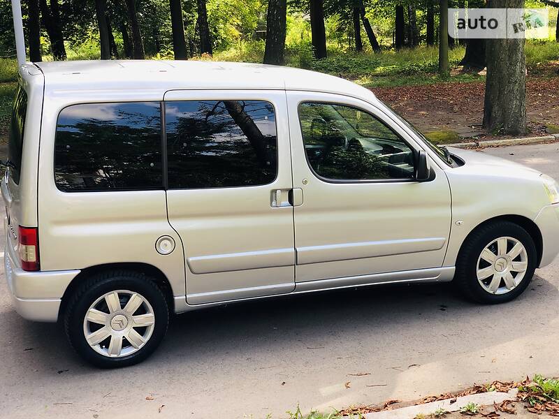 Мінівен Citroen Berlingo 2006 в Чернівцях