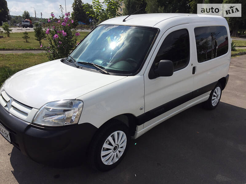 Універсал Citroen Berlingo 2009 в Рівному