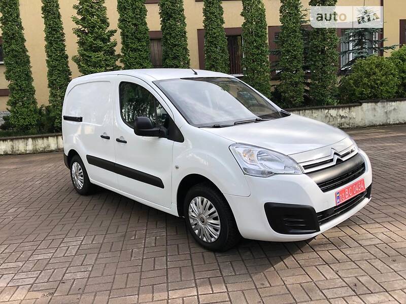 Універсал Citroen Berlingo 2017 в Рівному