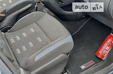 Минивэн Citroen Berlingo 2010 в 