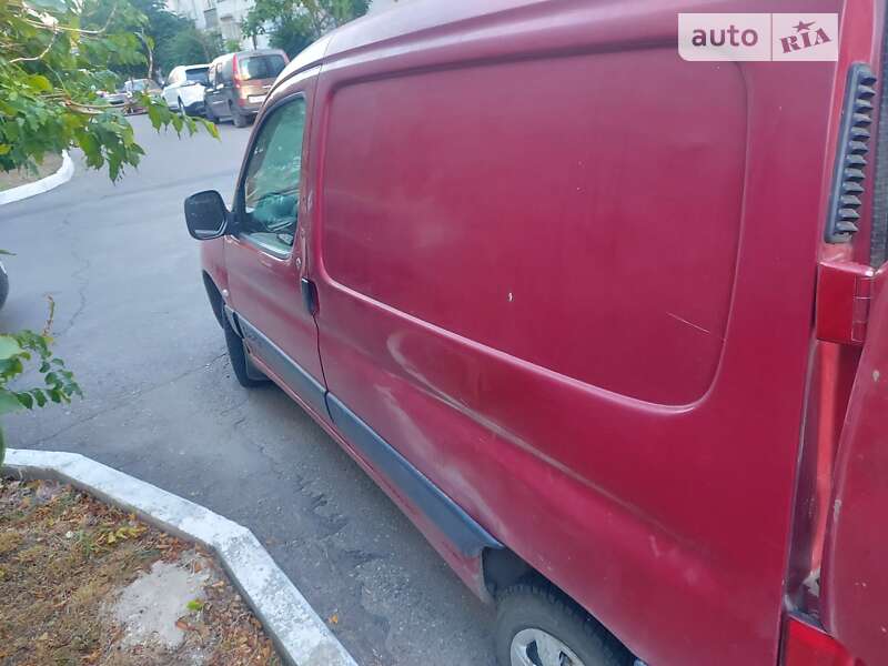 Грузовой фургон Citroen Berlingo 2004 в Николаеве