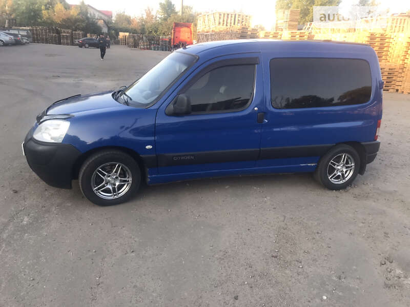 Минивэн Citroen Berlingo 2008 в Киеве