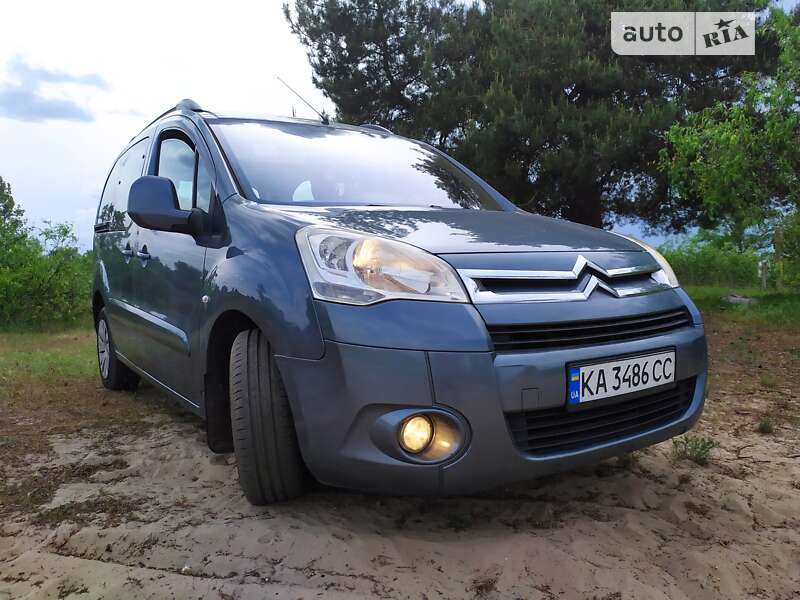 Минивэн Citroen Berlingo 2011 в Киеве