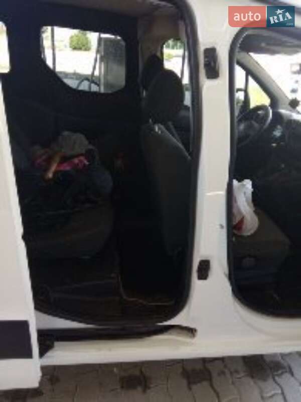 Мінівен Citroen Berlingo 2009 в Гусятині
