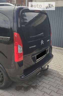 Минивэн Citroen Berlingo 2010 в 