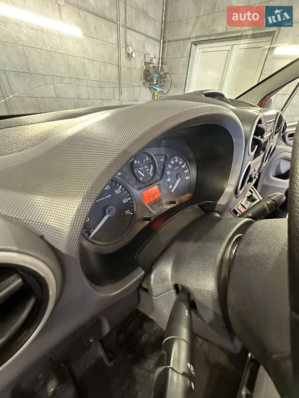 Минивэн Citroen Berlingo 2014 в Днепре