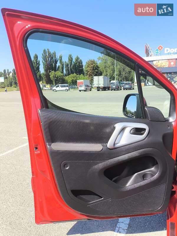 Минивэн Citroen Berlingo 2014 в Киеве