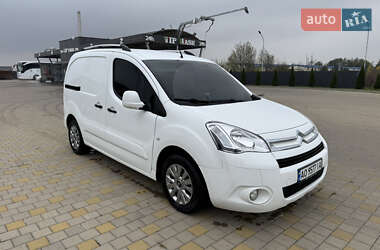 Вантажний фургон Citroen Berlingo 2012 в Іршаві