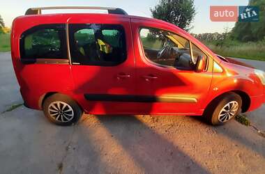 Минивэн Citroen Berlingo 2011 в Хороле