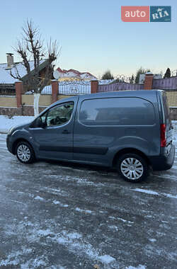 Вантажний фургон Citroen Berlingo 2010 в Рівному