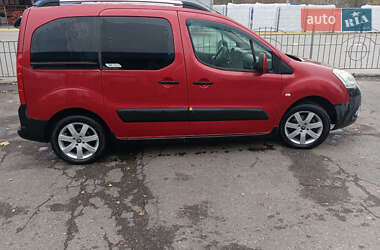 Минивэн Citroen Berlingo 2011 в 