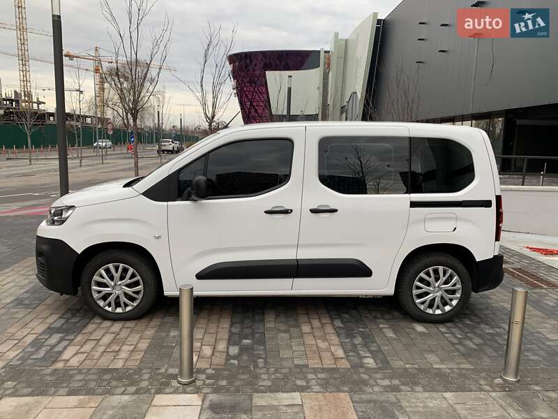 Минивэн Citroen Berlingo 2021 в Киеве