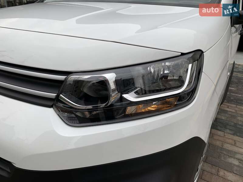 Минивэн Citroen Berlingo 2021 в Киеве