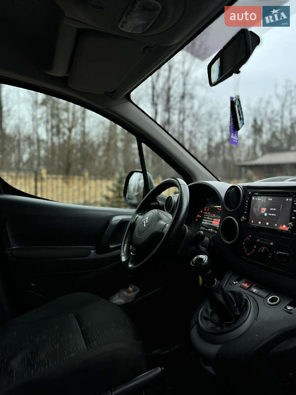 Минивэн Citroen Berlingo 2009 в Киеве