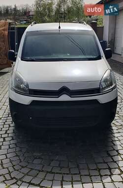 Вантажний фургон Citroen Berlingo 2012 в Іршаві